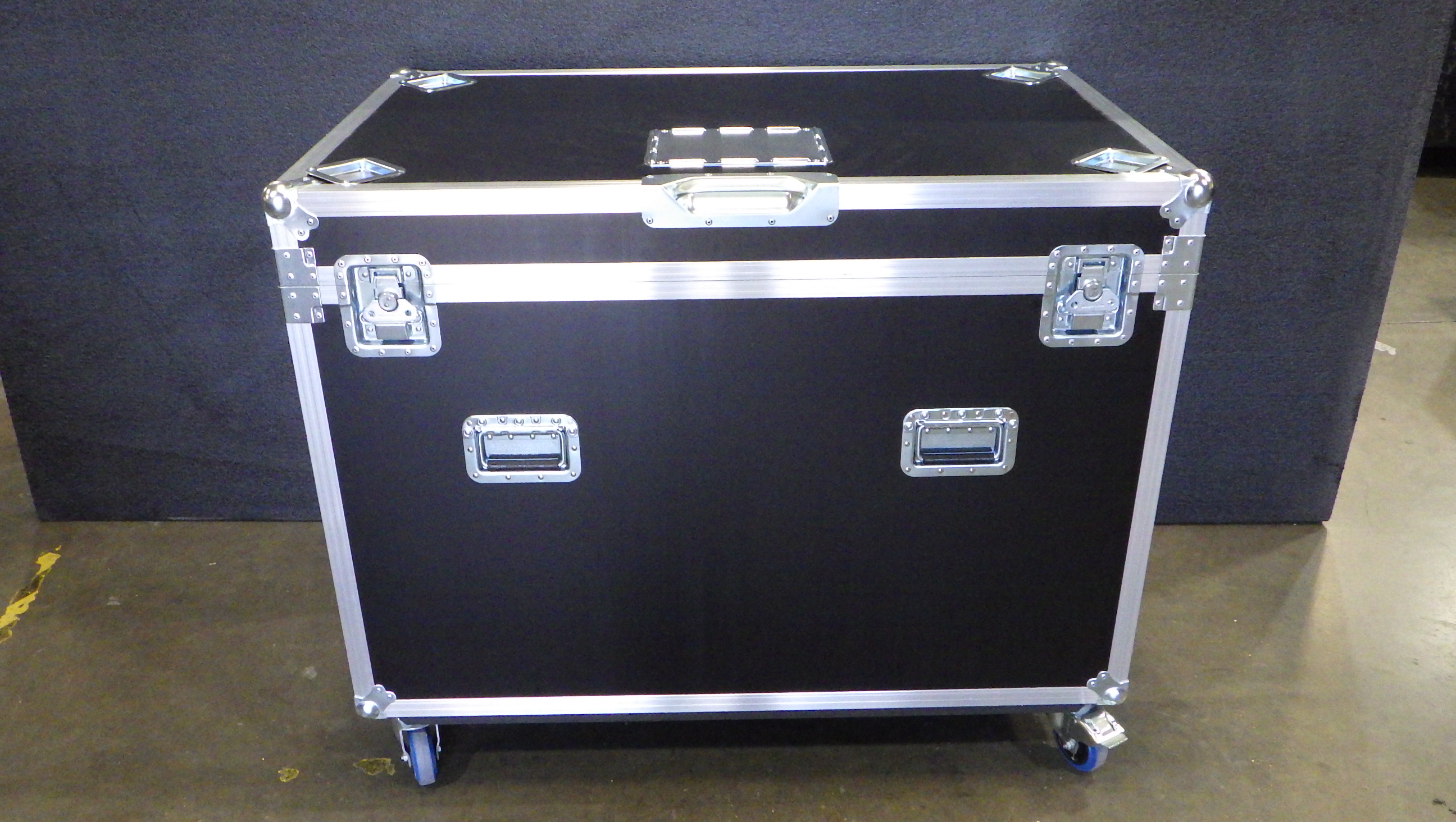 Print # 9624 - Custom Road Case for Sony HXC-100 Triax HD Camera Kit with Canon HJ40x14B IASD-V Lens and Fiber Reel By Nelson Case Corp