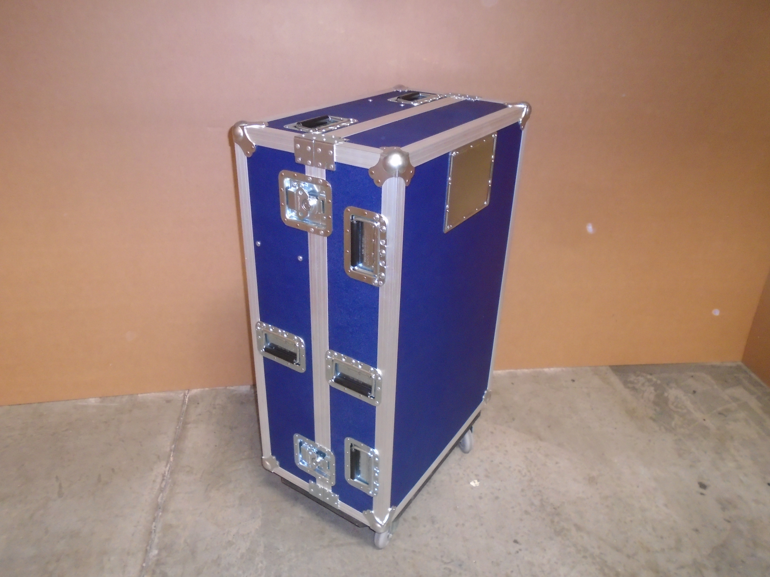 Print # 7533 - Custom Road Case for Christie Mirage HD10K-M Projector without Hanging Frame By Nelson Case Corp