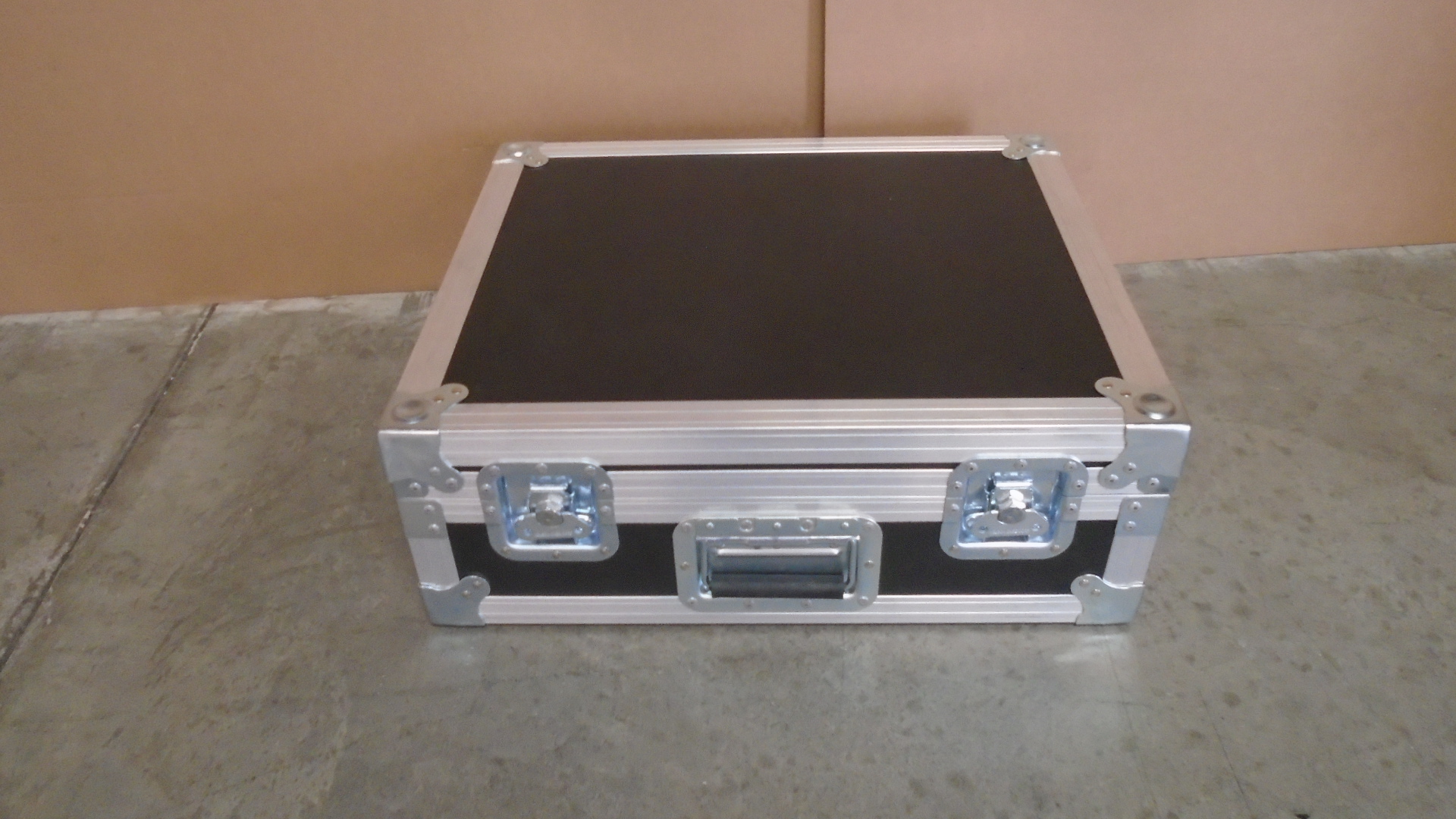 Print # 7580 - Custom Case for (1) Shure URD4 Dual Wireless Microphone Kit By Nelson Case Corp