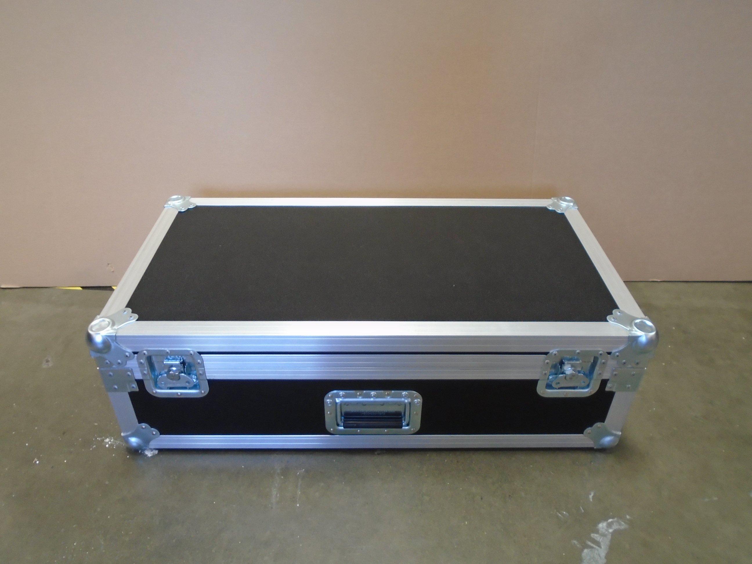Print # 7993 - Custom Road Case for ChamSys QuickQ 30 Lighting Console Kit By Nelson Case Corp