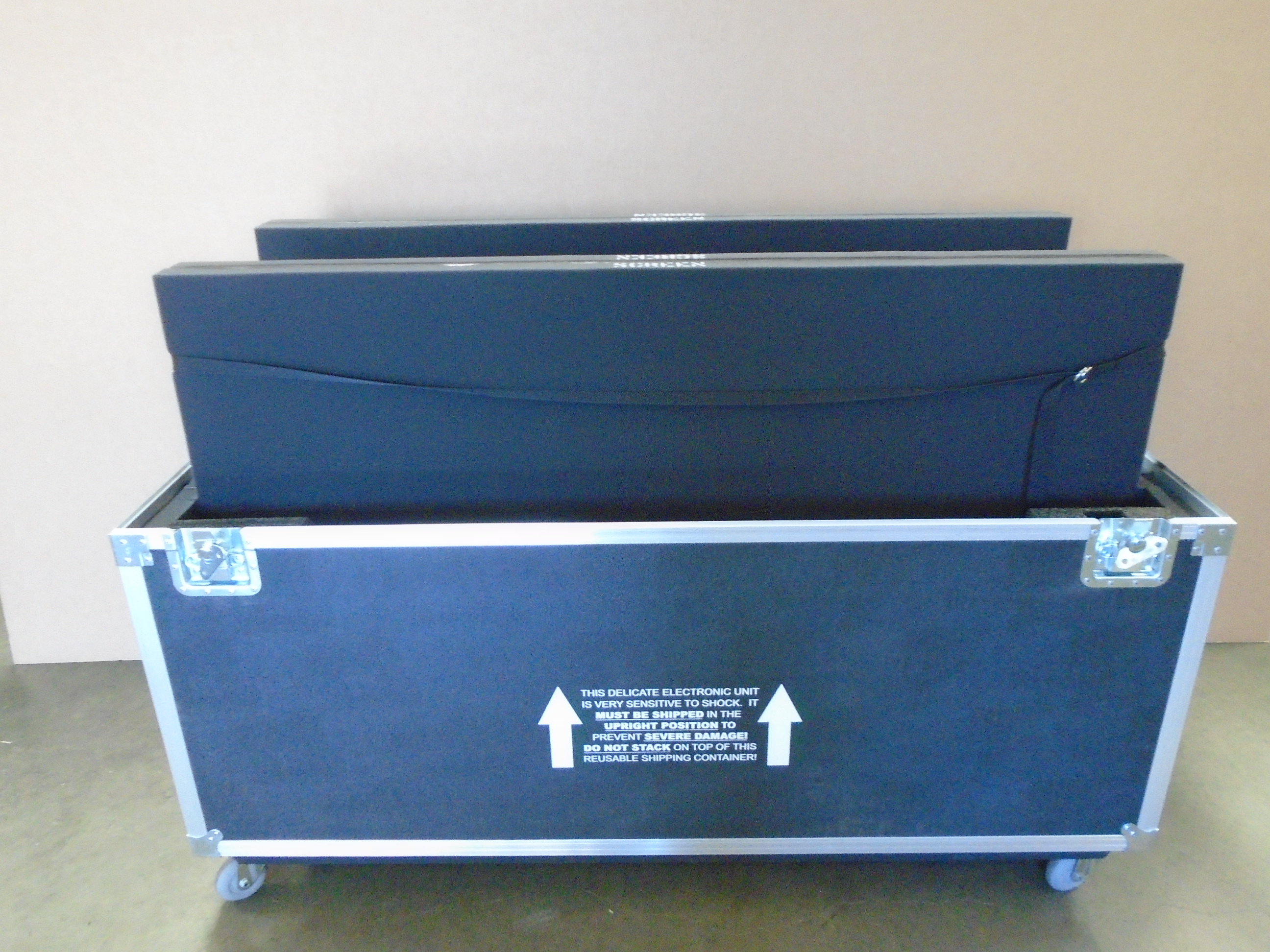 Print # 8068 - Custom Road Case for 4-Pack Generic 65" Monitor Kit  By Nelson Case Corp