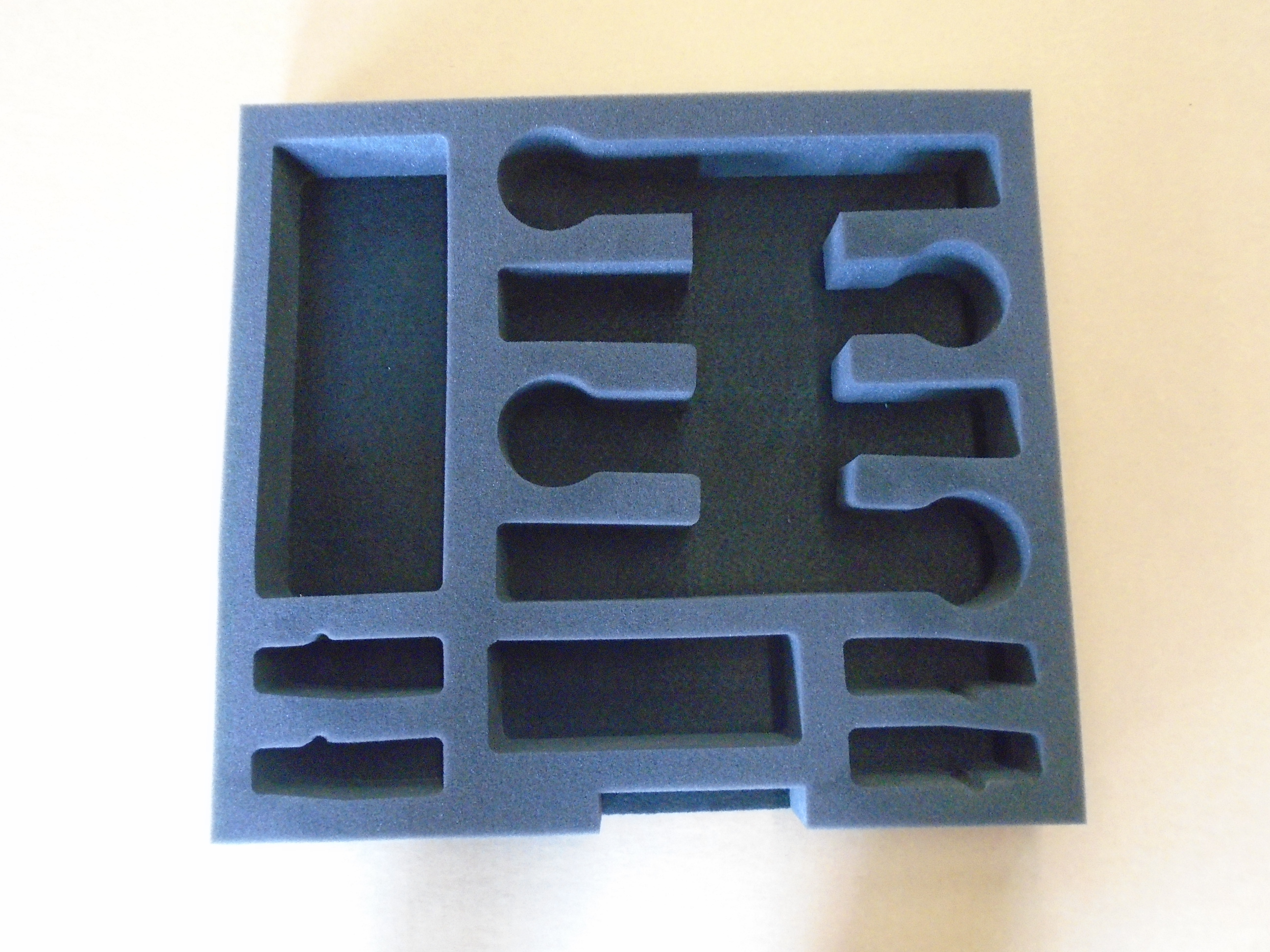 Print # 8423 - Custom 2-RU Foam Insert for 4-Pack Shure QLXD1 Bodypack and 4-Pack Shure QLXD2/SM58 Handheld Microphone By Nelson Case Corp