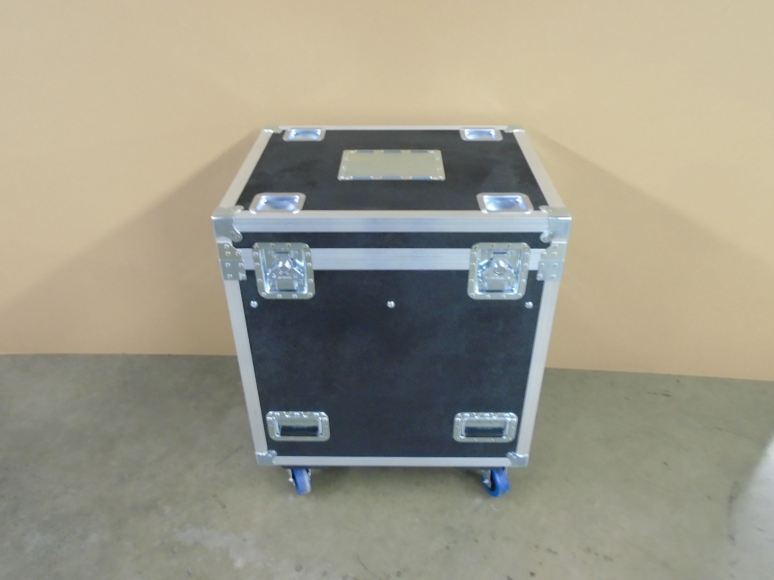 Print # 8906 - Custom Tall Base Road Case for 2-Pack Martin Quantum Profile Moving Head Lighting Kit with Trigger Clamps Attached By Nelson Case Corp