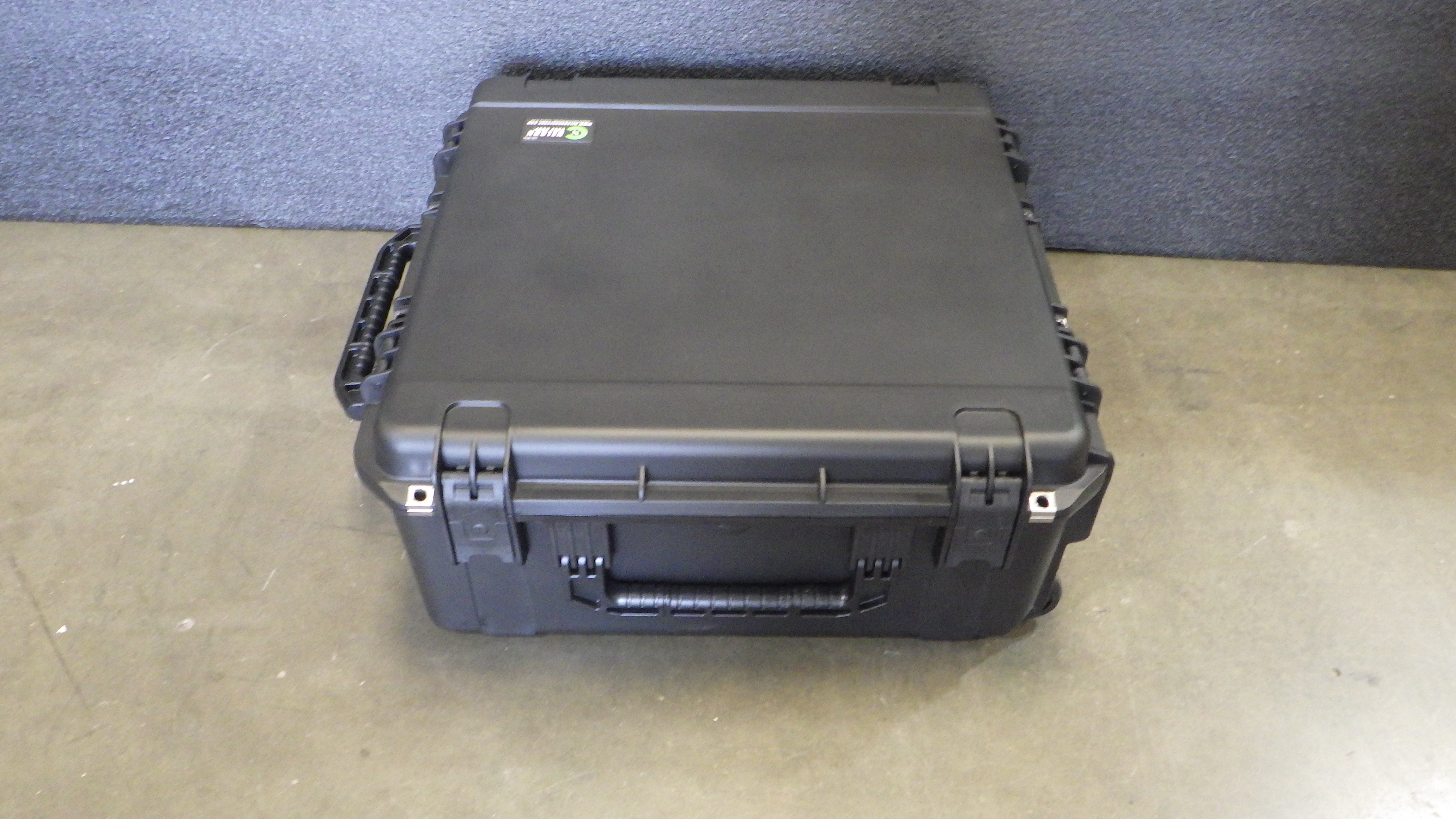 Print # 9819 - SKB 3i-2424-10 Retrofitted for NEC NP-PE456USL 4500-Lumen WUXGA Short Throw Laser Projector By Nelson Case Corp